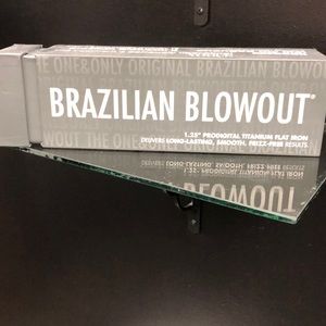 COPY - Brazilian blowout flat iron